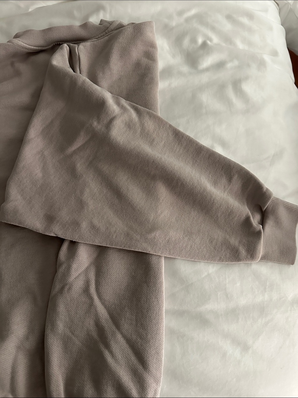 ALO Yoga Taupe Cozy Sweatshirt & Jogger Swetpant Set- Size - Picture 8 of 12